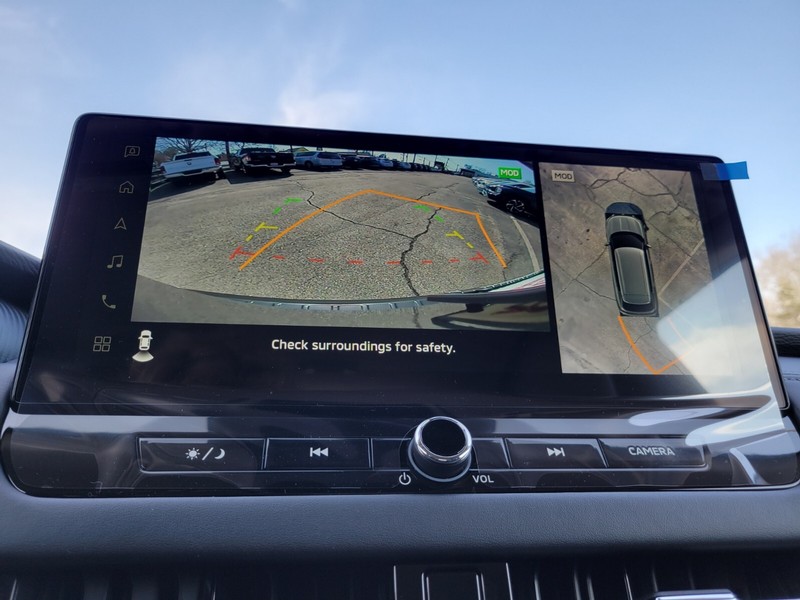 Mitsubishi Outlander Vehicle Full-screen Gallery Image 21