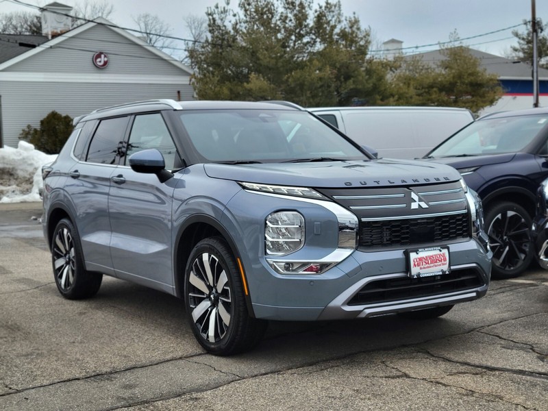 Mitsubishi Outlander Vehicle Full-screen Gallery Image 08