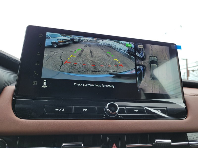 Mitsubishi Outlander Vehicle Full-screen Gallery Image 20