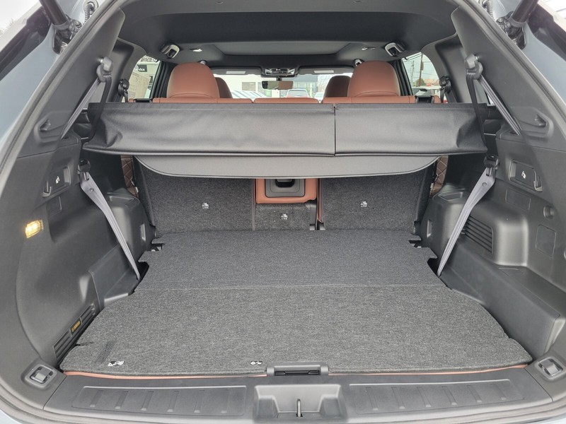 Mitsubishi Outlander Vehicle Full-screen Gallery Image 28