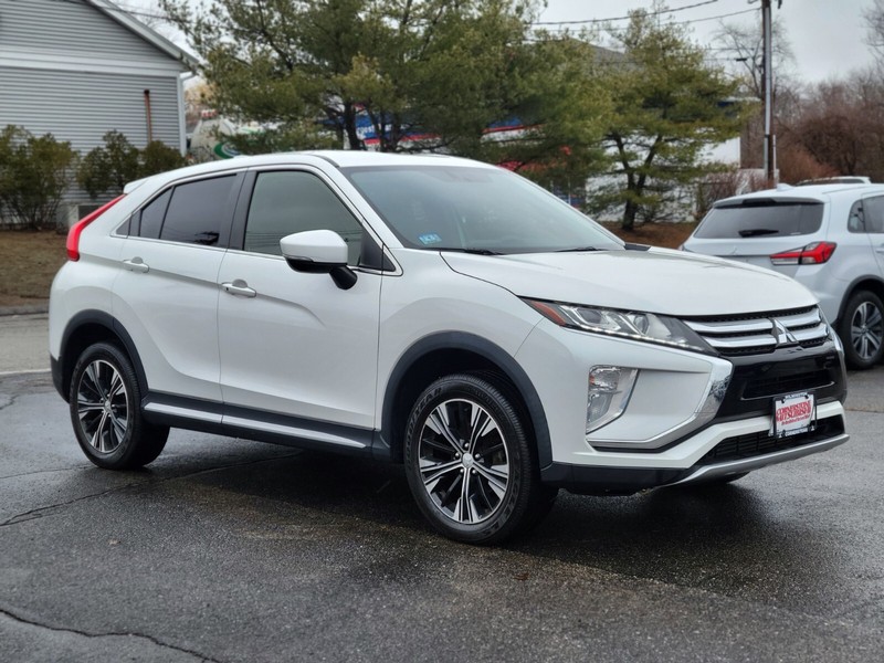 Mitsubishi Eclipse Cross Vehicle Full-screen Gallery Image 07