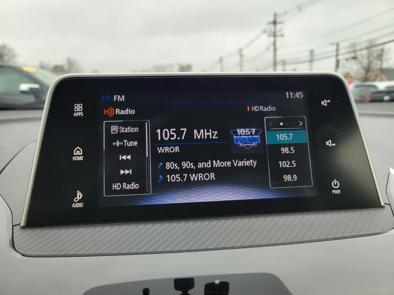 Mitsubishi Eclipse Cross Vehicle Full-screen Gallery Image 17