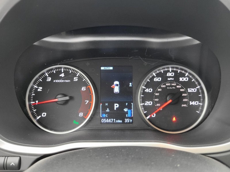 Mitsubishi Eclipse Cross Vehicle Full-screen Gallery Image 25