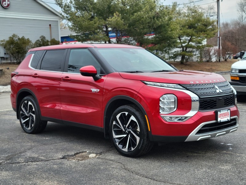 Mitsubishi Outlander PHEV Vehicle Full-screen Gallery Image 07