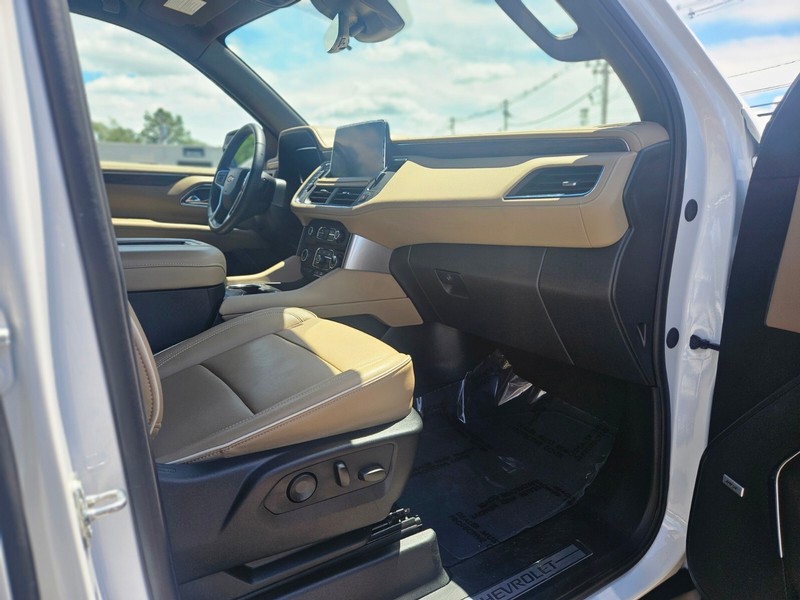 Chevrolet Tahoe Vehicle Full-screen Gallery Image 09