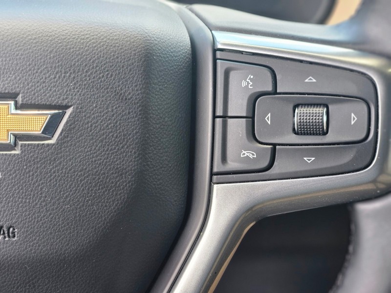 Chevrolet Tahoe Vehicle Full-screen Gallery Image 27