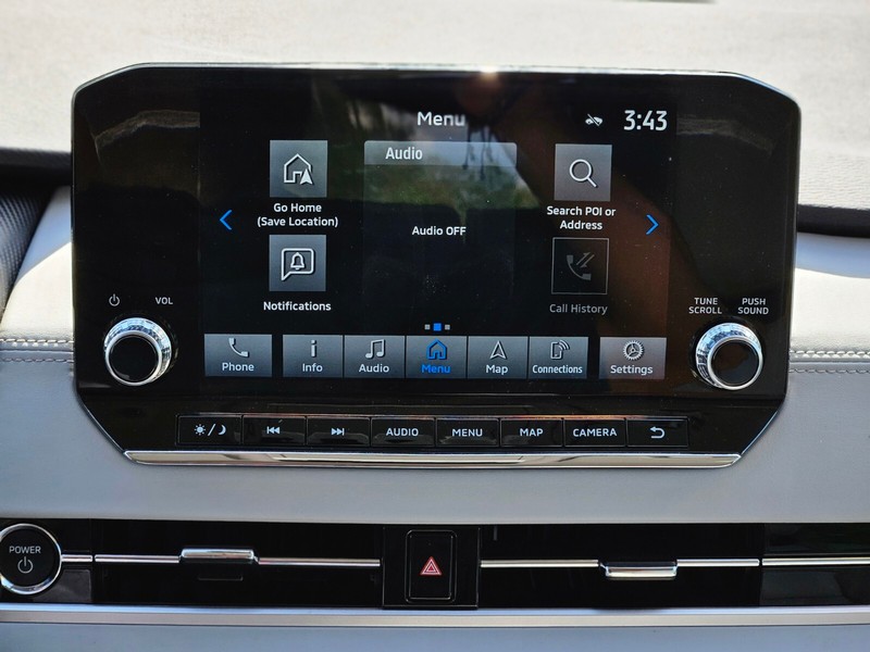 Mitsubishi Outlander PHEV Vehicle Full-screen Gallery Image 20