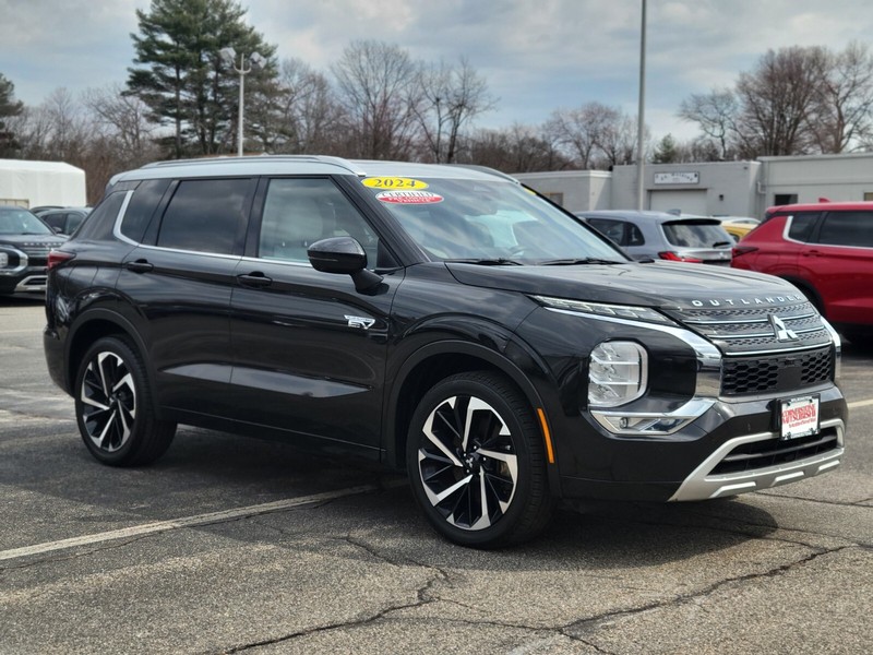 Mitsubishi Outlander PHEV Vehicle Full-screen Gallery Image 07