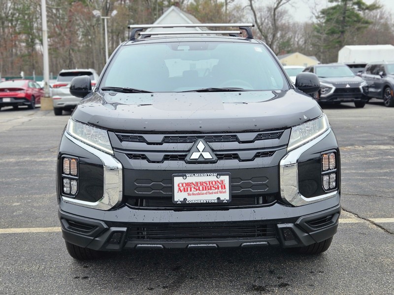 Mitsubishi Outlander Sport Vehicle Full-screen Gallery Image 08