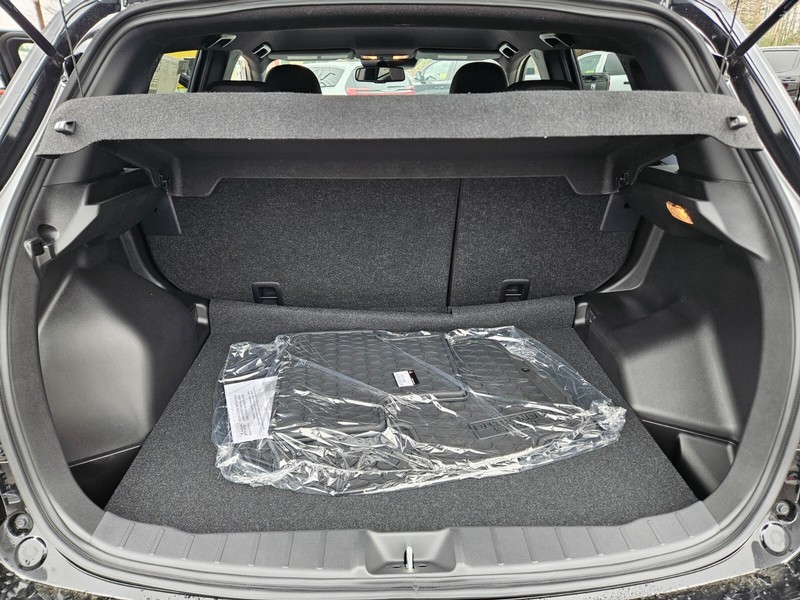 Mitsubishi Outlander Sport Vehicle Full-screen Gallery Image 27