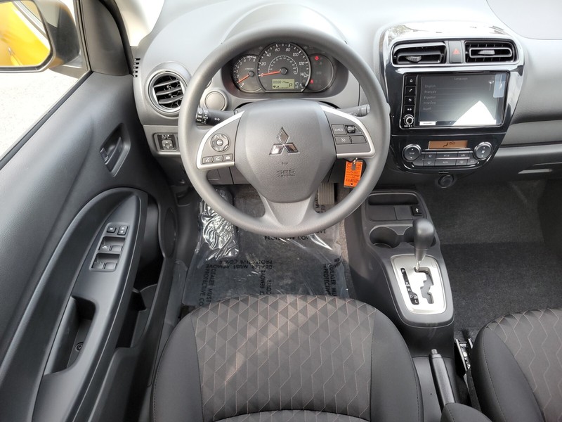 Mitsubishi Mirage Vehicle Full-screen Gallery Image 13