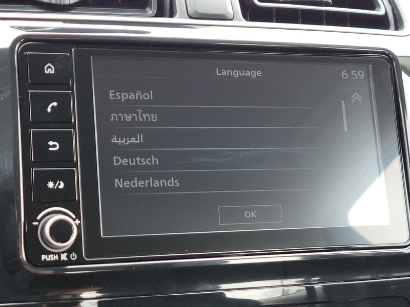 Mitsubishi Mirage Vehicle Full-screen Gallery Image 19