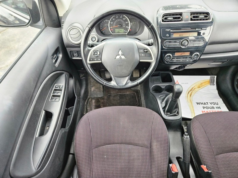 Mitsubishi Mirage Vehicle Full-screen Gallery Image 11