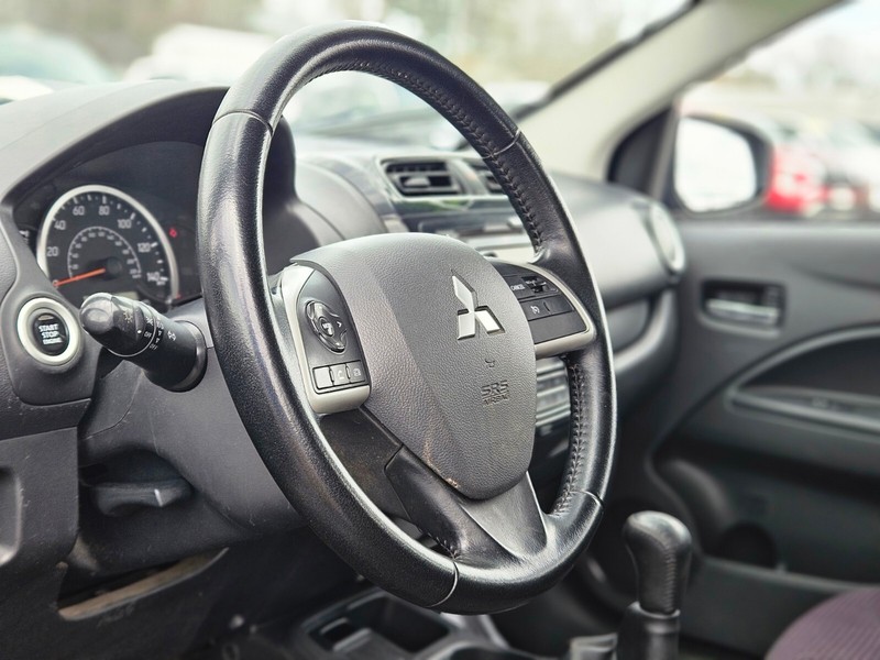 Mitsubishi Mirage Vehicle Full-screen Gallery Image 16