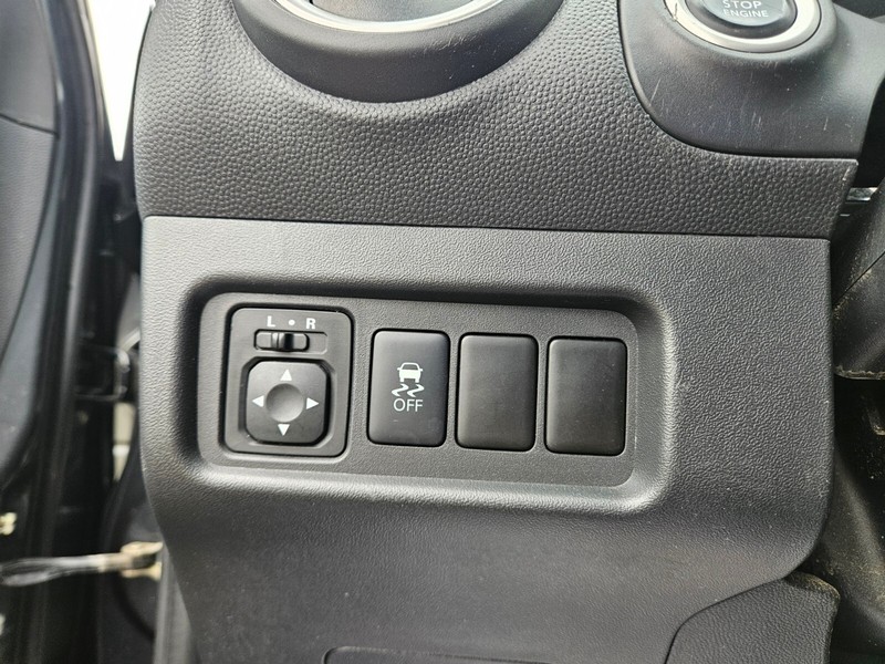 Mitsubishi Mirage Vehicle Full-screen Gallery Image 19