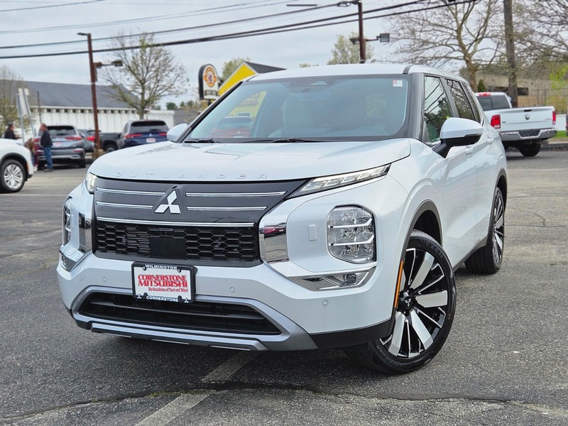 2026 Mitsubishi Outlander SE S-AWC's photo