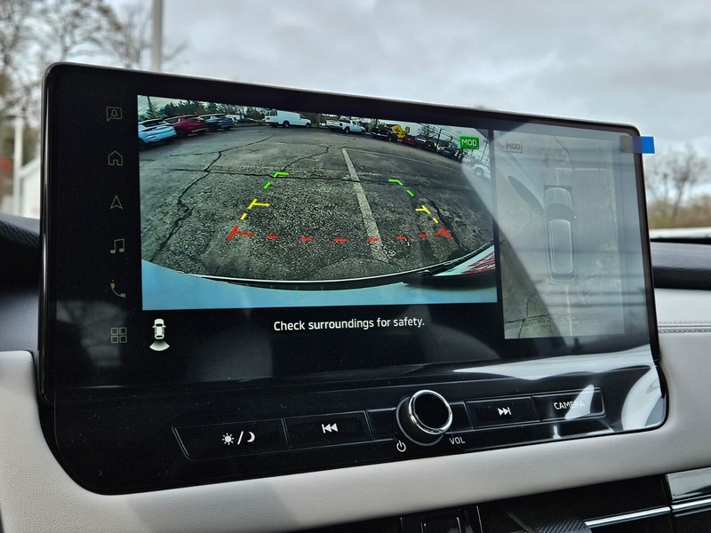 Mitsubishi Outlander Vehicle Full-screen Gallery Image 19