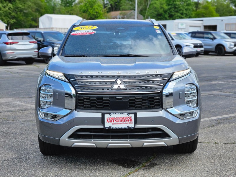Mitsubishi Outlander Vehicle Full-screen Gallery Image 08