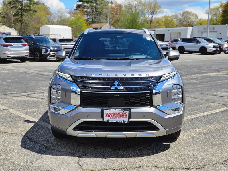 Mitsubishi Outlander PHEV Vehicle Full-screen Gallery Image 08