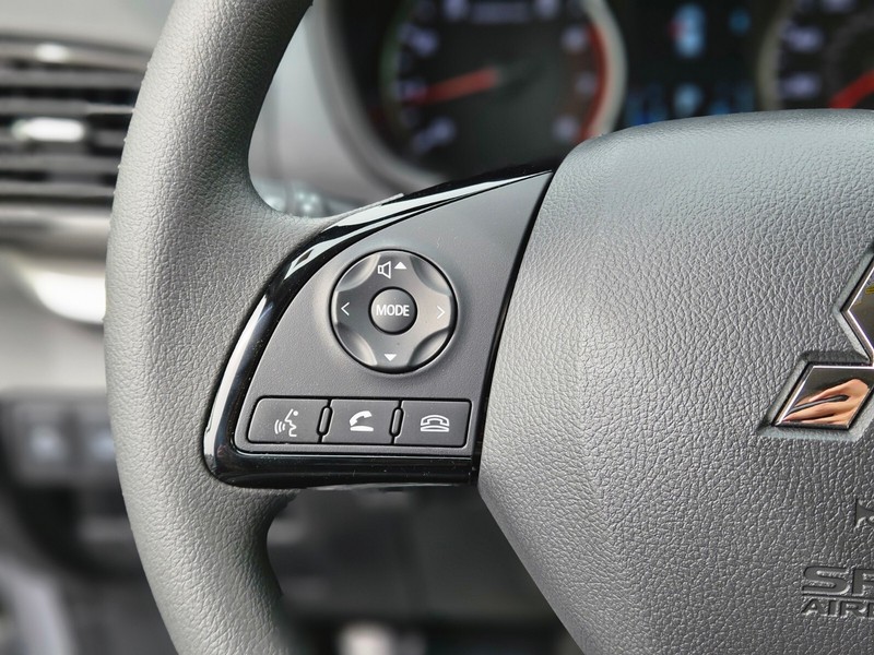 Mitsubishi Eclipse Cross Vehicle Full-screen Gallery Image 20