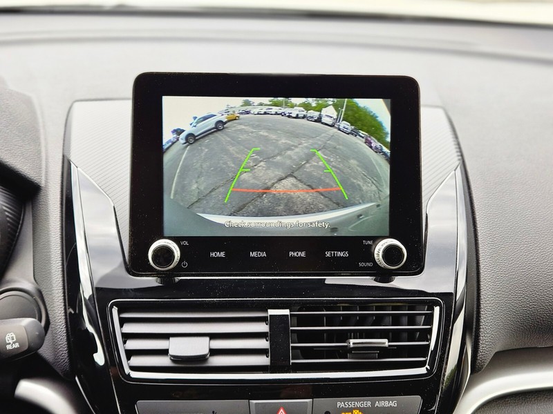 Mitsubishi Eclipse Cross Vehicle Full-screen Gallery Image 20