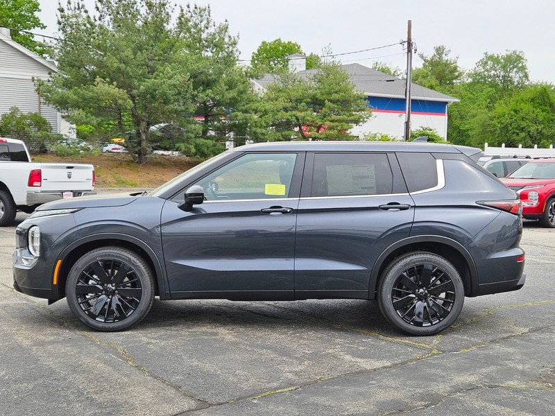 Mitsubishi Outlander Vehicle Full-screen Gallery Image 02