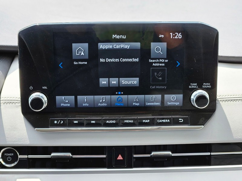Mitsubishi Outlander PHEV Vehicle Full-screen Gallery Image 18
