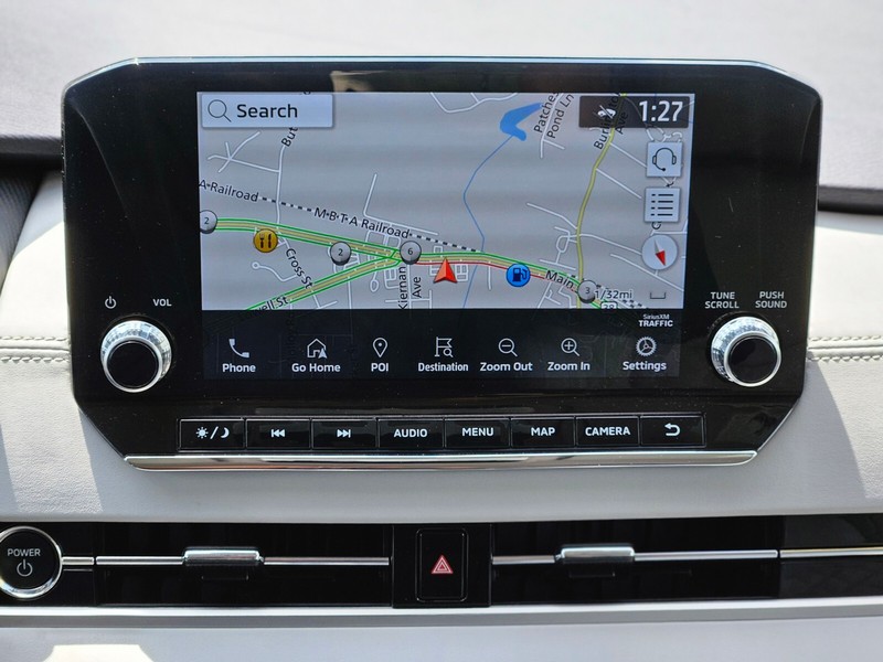 Mitsubishi Outlander PHEV Vehicle Full-screen Gallery Image 19