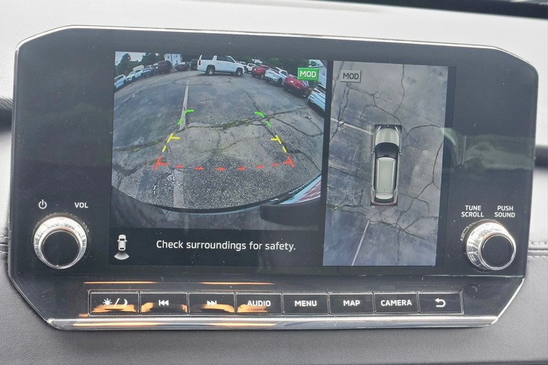 Mitsubishi Outlander PHEV Vehicle Full-screen Gallery Image 19