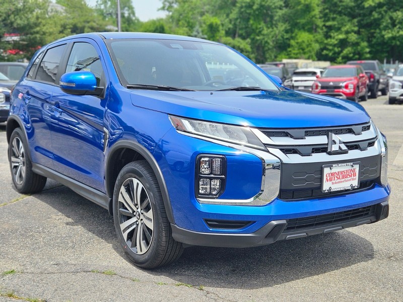 Mitsubishi Outlander Sport Vehicle Full-screen Gallery Image 04