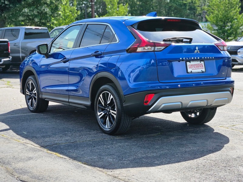 Mitsubishi Eclipse Cross Vehicle Full-screen Gallery Image 07