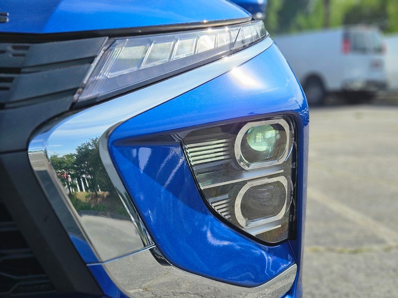 Mitsubishi Eclipse Cross Vehicle Full-screen Gallery Image 32