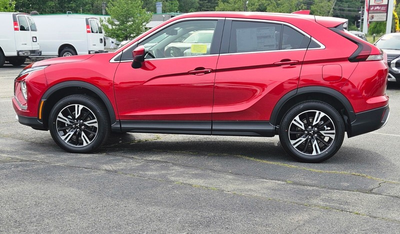 Mitsubishi Eclipse Cross Vehicle Full-screen Gallery Image 09