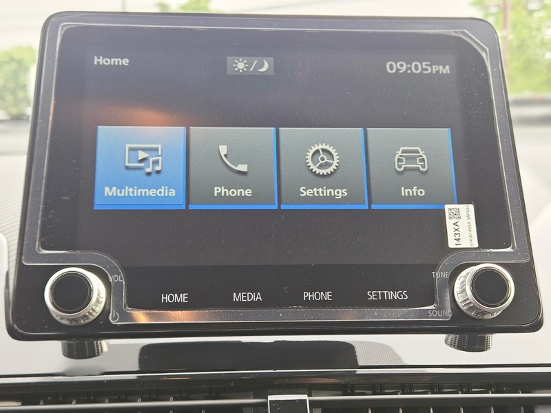 Mitsubishi Eclipse Cross Vehicle Full-screen Gallery Image 20