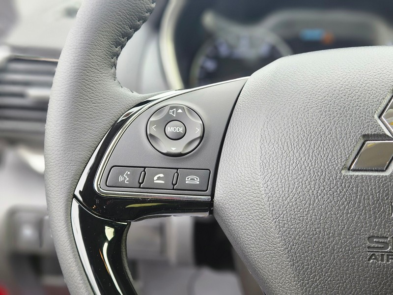 Mitsubishi Eclipse Cross Vehicle Full-screen Gallery Image 26