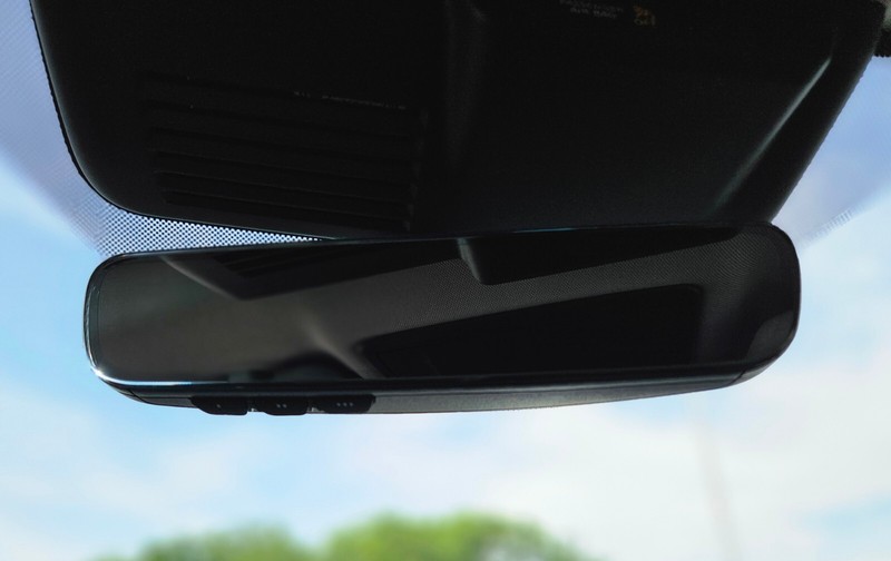 Mitsubishi Outlander Vehicle Full-screen Gallery Image 16