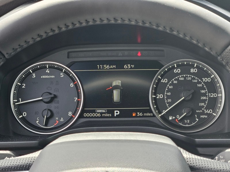 Mitsubishi Outlander Vehicle Full-screen Gallery Image 27
