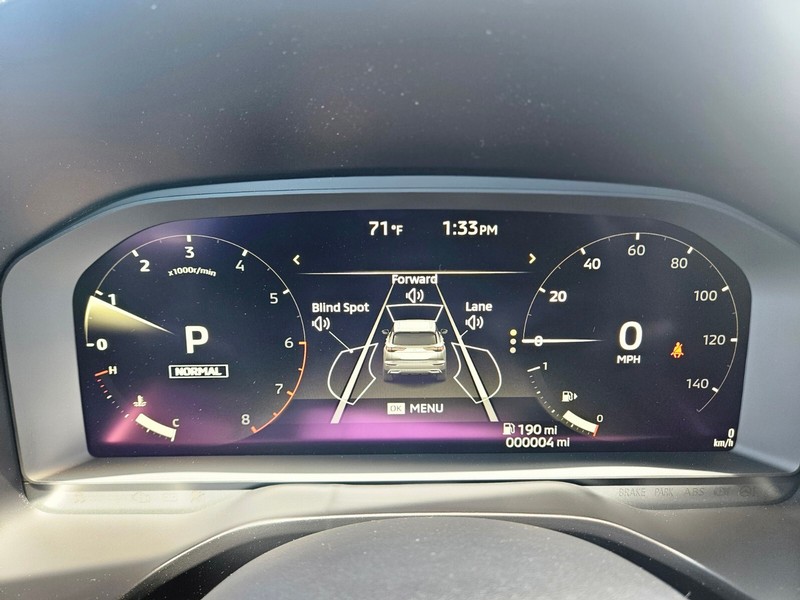 Mitsubishi Outlander Vehicle Full-screen Gallery Image 27