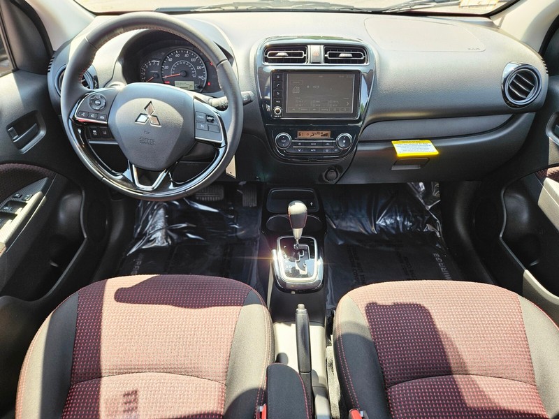 Mitsubishi Mirage Vehicle Full-screen Gallery Image 10