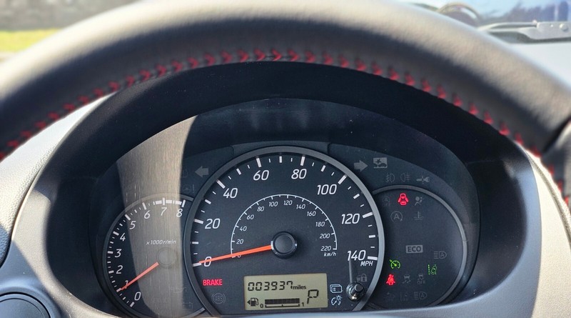 Mitsubishi Mirage Vehicle Full-screen Gallery Image 22