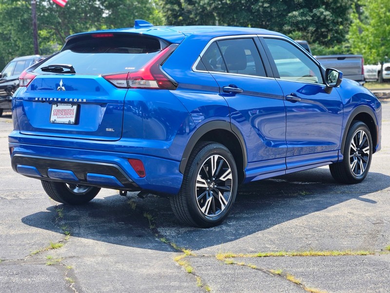 Mitsubishi Eclipse Cross Vehicle Full-screen Gallery Image 08