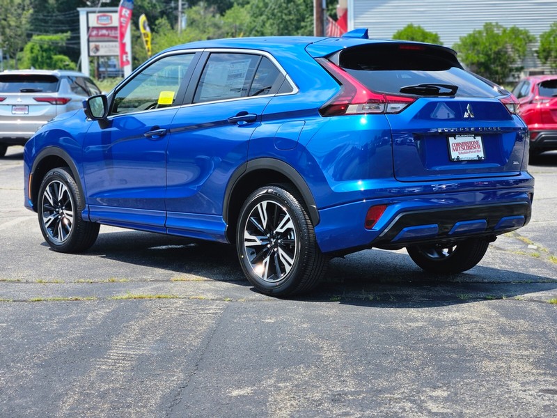 Mitsubishi Eclipse Cross Vehicle Full-screen Gallery Image 10