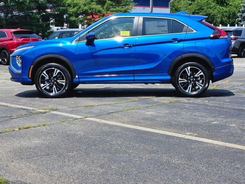 Mitsubishi Eclipse Cross Vehicle Full-screen Gallery Image 11