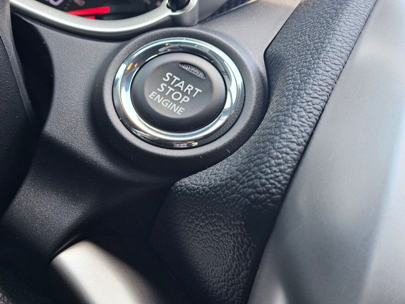 Mitsubishi Eclipse Cross Vehicle Full-screen Gallery Image 24