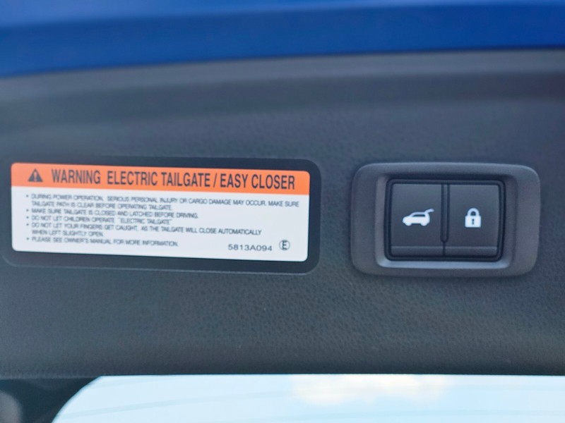Mitsubishi Eclipse Cross Vehicle Full-screen Gallery Image 31