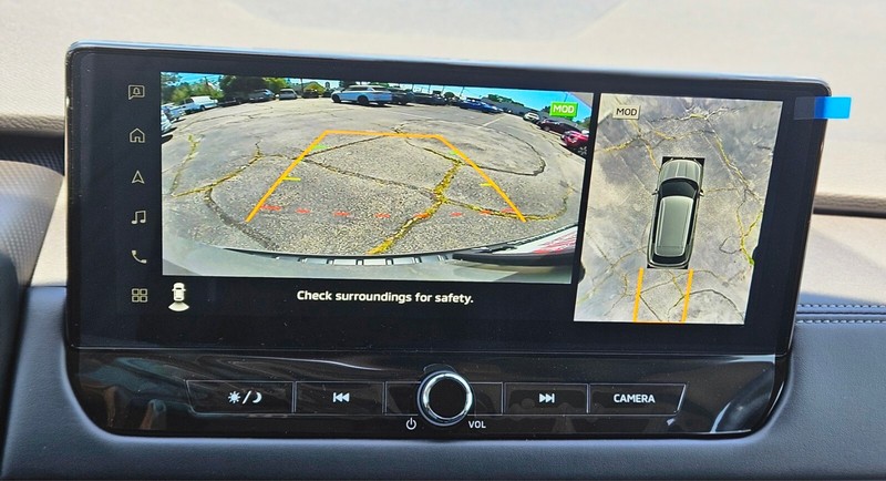 Mitsubishi Outlander Vehicle Full-screen Gallery Image 20