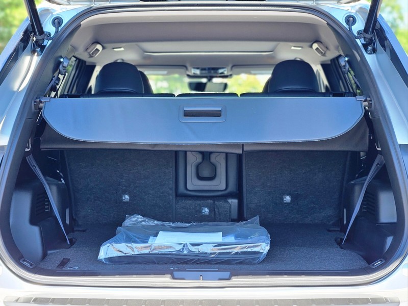Mitsubishi Outlander Vehicle Full-screen Gallery Image 30