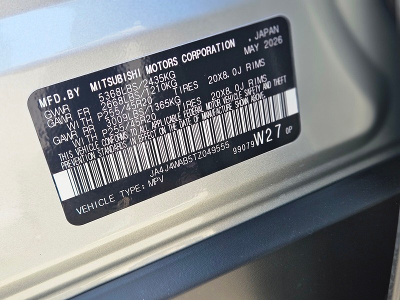 Mitsubishi Outlander Vehicle Full-screen Gallery Image 34