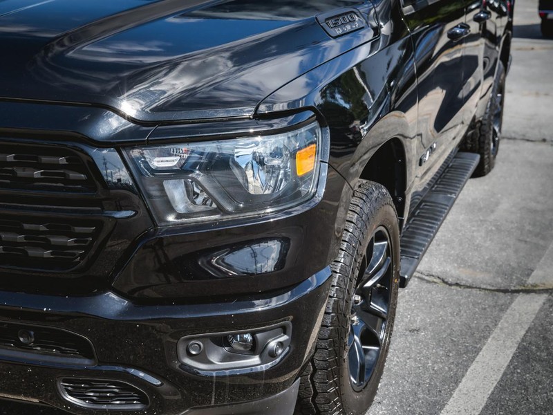 Ram 1500 Vehicle Full-screen Gallery Image 09