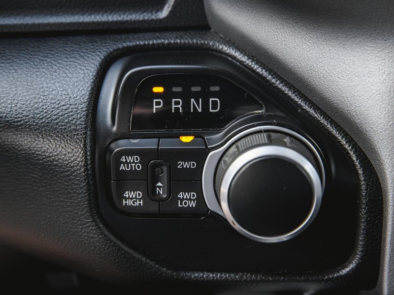 Ram 1500 Vehicle Full-screen Gallery Image 23